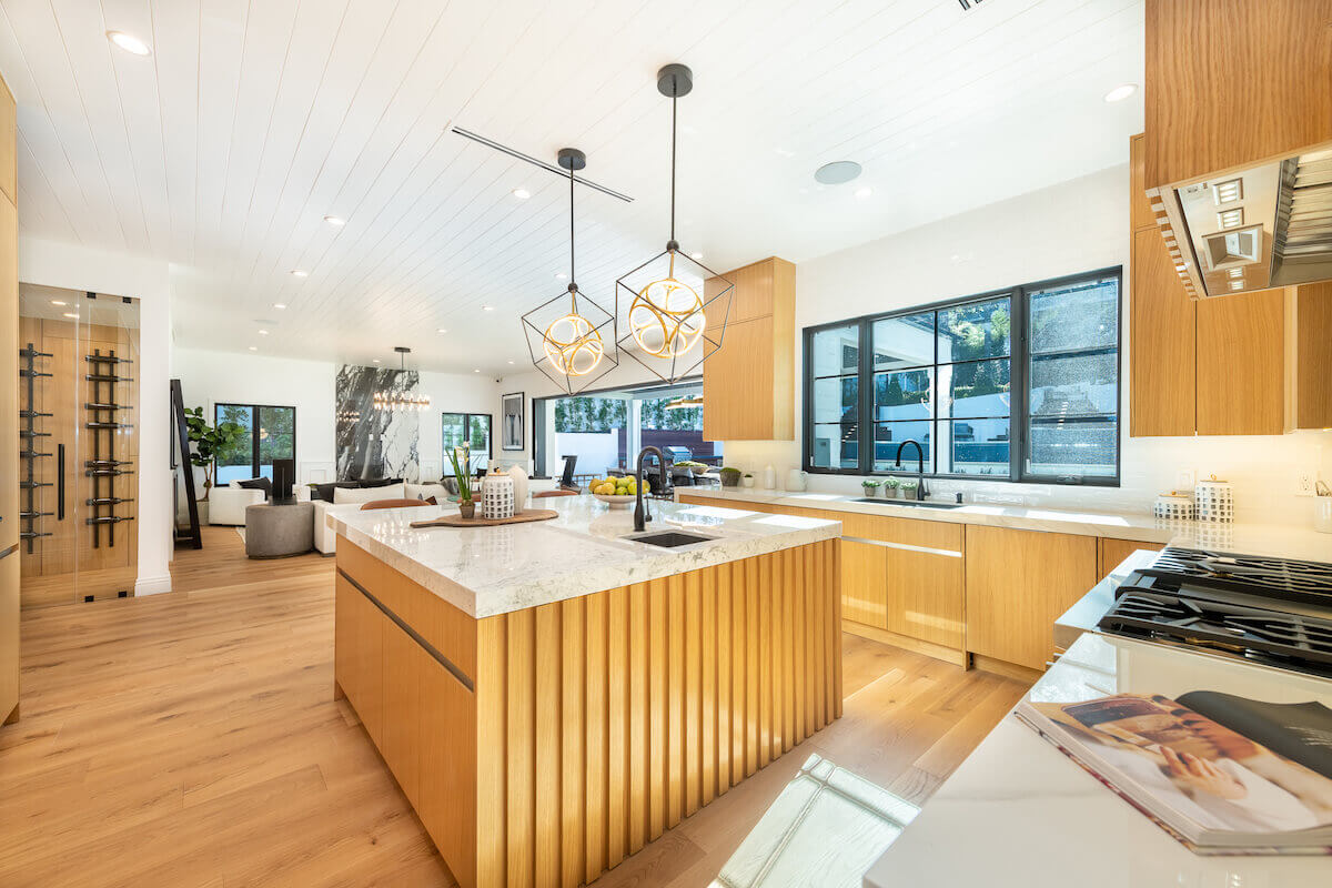 34-4651-Louise-Ave (1)