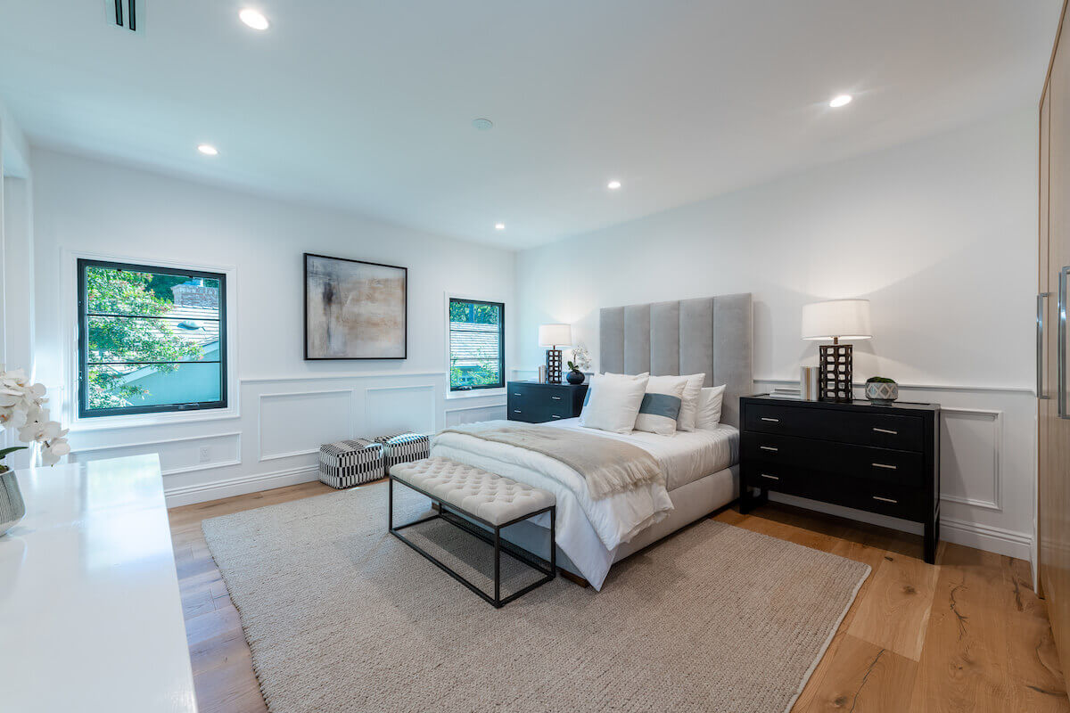 73-4651-Louise-Ave (1)